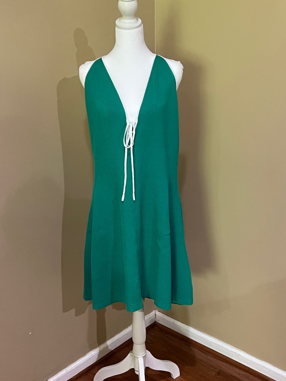 Green Sleeveless V-Neck Tie Front sweater stretch Dress